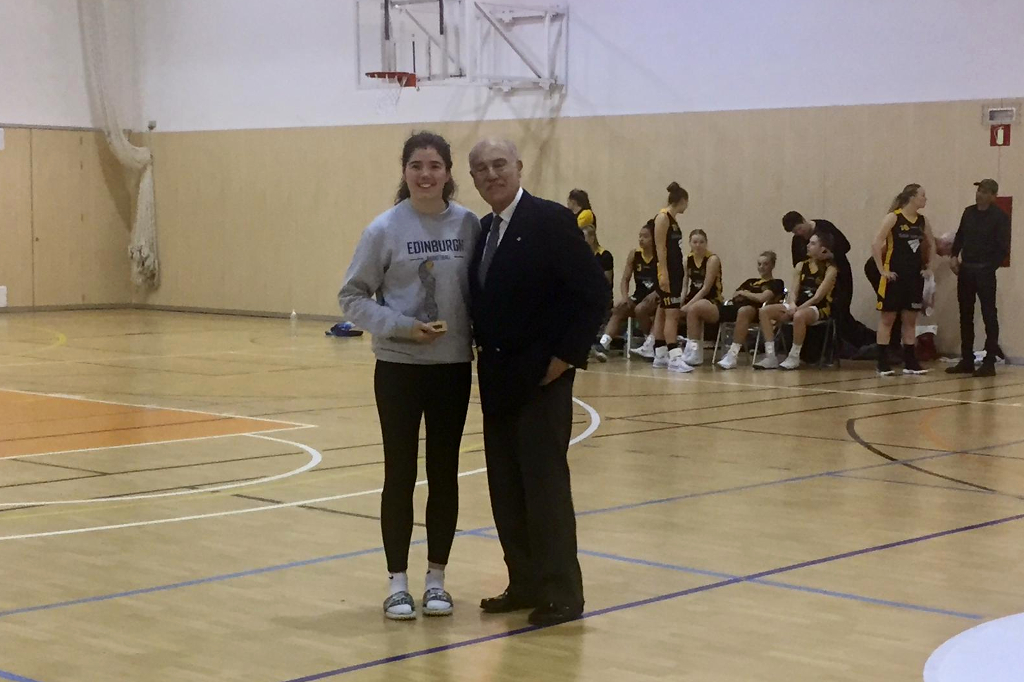 Ana Alonso seguirà de salmó
