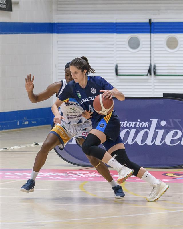 Maria Martiañez, una temporada més amb el conjunt salmó