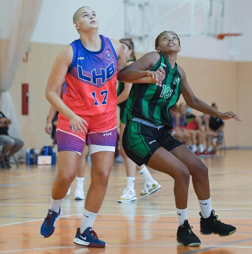 Xènia Artiga es compromet una temporada més